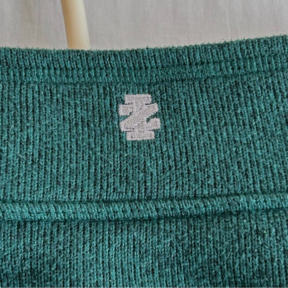 Izod Men's Advantage Performance Quarter Zip Pullover Sweater - Picture 5 of 13